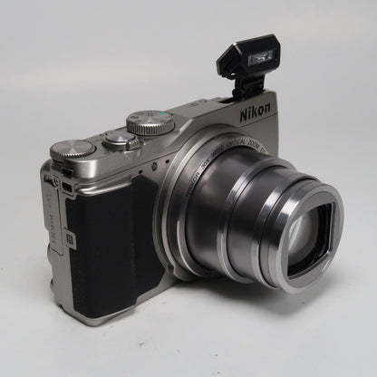 [Mint] Nikona Coolpix S9900 30x Digital Compact Camera Silver + Case + SD Card
