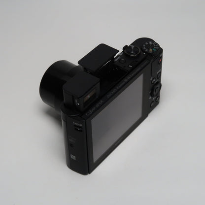 Soney Cyber-shot DSC-HX90V 18.2MP Digital Camera – Original Packaging – Excellent