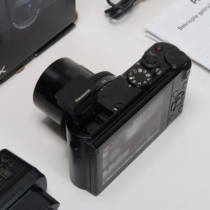 Panasonic Lumix DMC-LX15 Digital Camera – Black – Original Packaging, SD Card 32GB