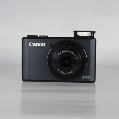 Cenon PowerShot S110 12.1MP Digital Camera – Black, Case, SD Card – Excellent