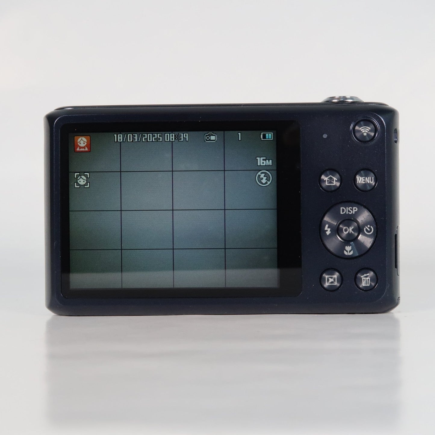 Samung  DualView DV150F 16.2MP Digital Camera – Blue – Excellent